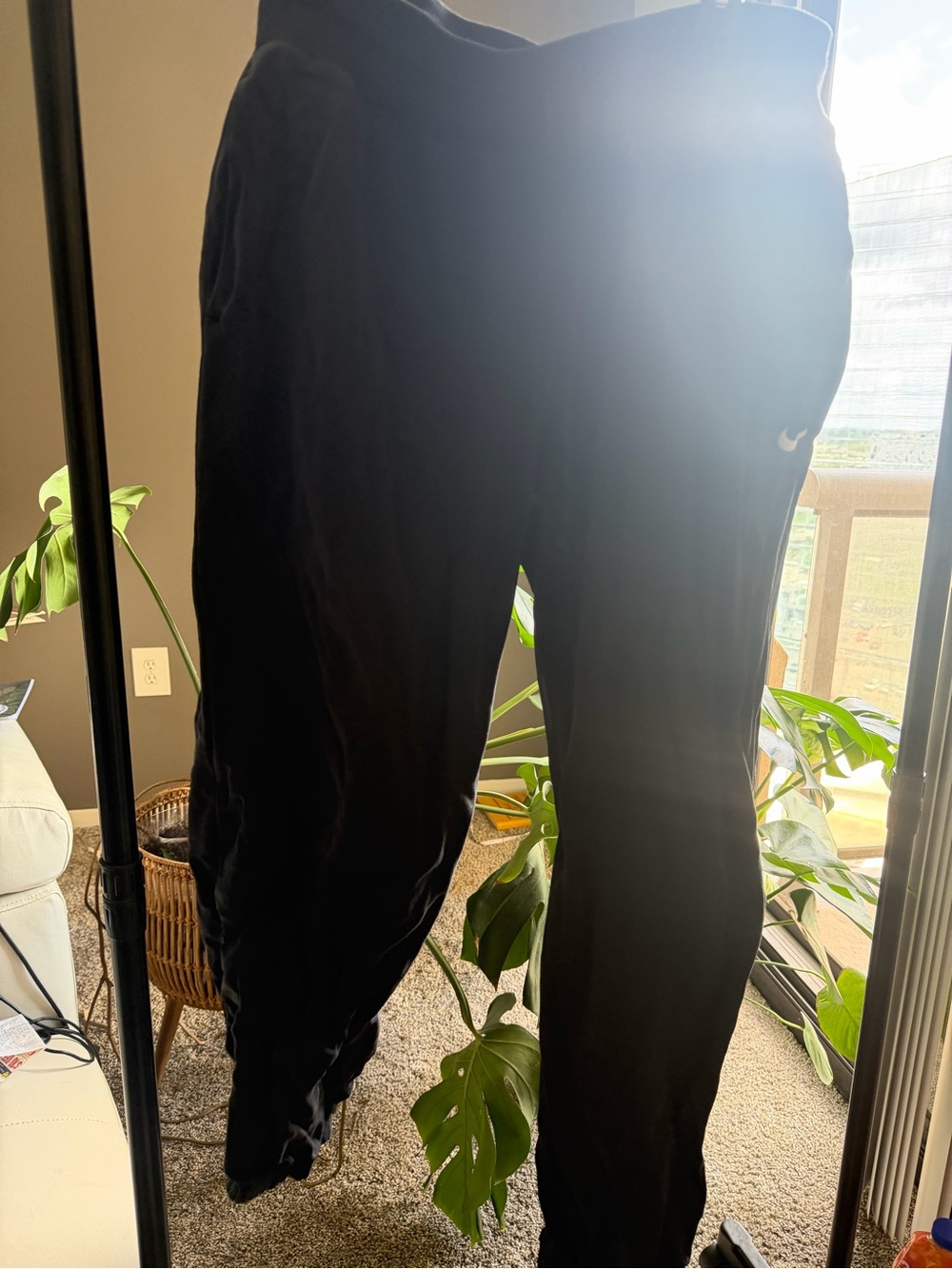 Nike Size L  Black Women Jogger Sweatpants